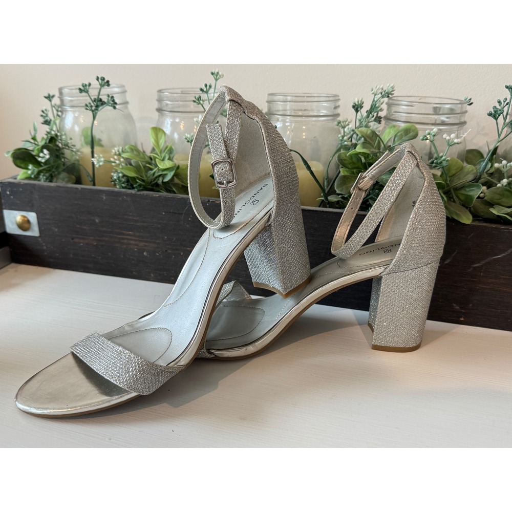 Bandolino Armory Silver Metallic Glitter Block Heel Sandals BDARMORY2 Womens 8M